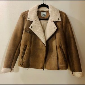 Levi’s Faux Shearling Assymetrical Women’s Jacket